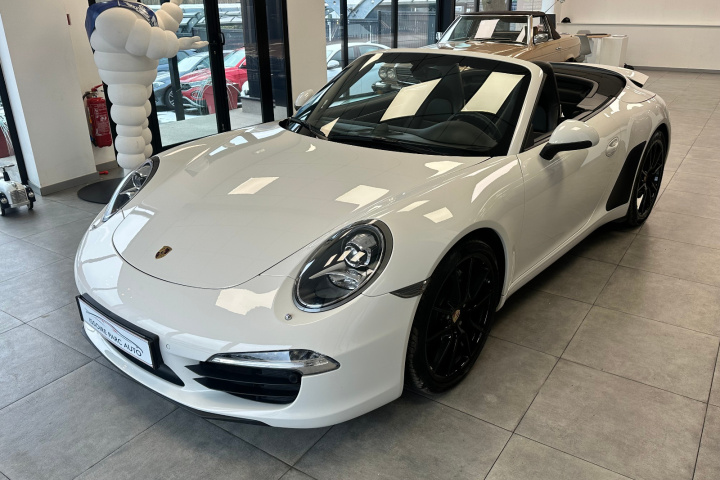 PORSCHE 911 CARRERA CABRIOLET